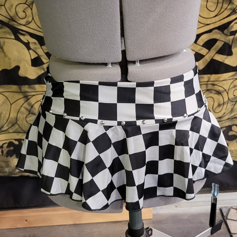Checkered black and white mini skirt size medium